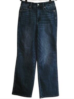 Judy Blue Classic Straight Fit Jeans - Petite